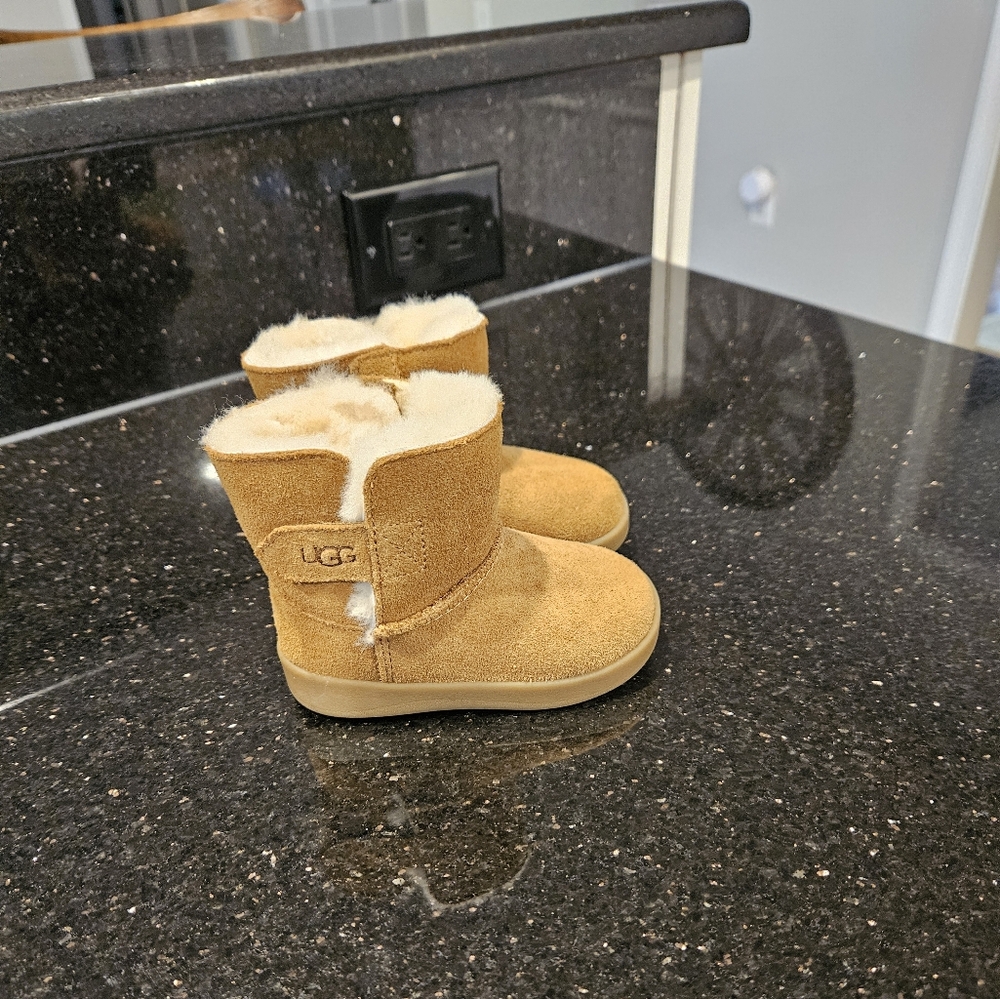 UGG Boots Size 4